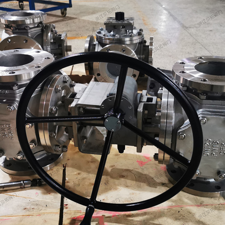 Dual three-way ball valve